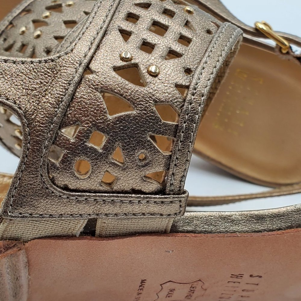 Stuart Weitzman Metallic Leather Kitten Heels - Picture 12 of 16